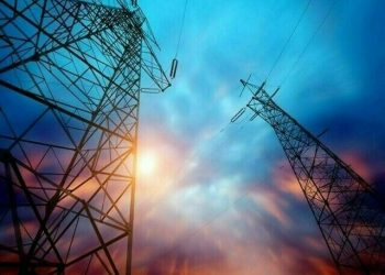 Govt requests Nepra to reduce power tariffs by Rs1.71/unit