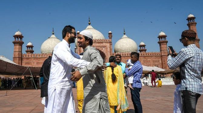 Here’s How Many Holidays Pakistanis Expected to Get for this Eid-ul-Fitr 2025