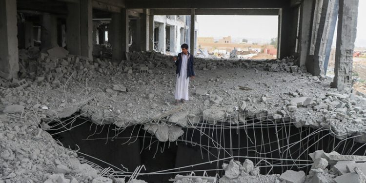 Houthis say US warplanes carry out 19 strikes in Yemen