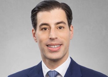 I'm a wealth advisor at Merrill Lynch. Here are 5 ways I'm setting my kids up for financial success and debt-free college.