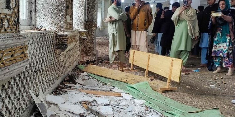 JUI-S leader Maulana Hamidul Haq among 6 dead in Nowshera madressah suicide blast; 15 injured