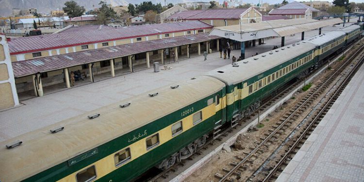 Jaffar Express hijacking: State media reports 190 rescued, 2nd day of operation underway in Balochistan