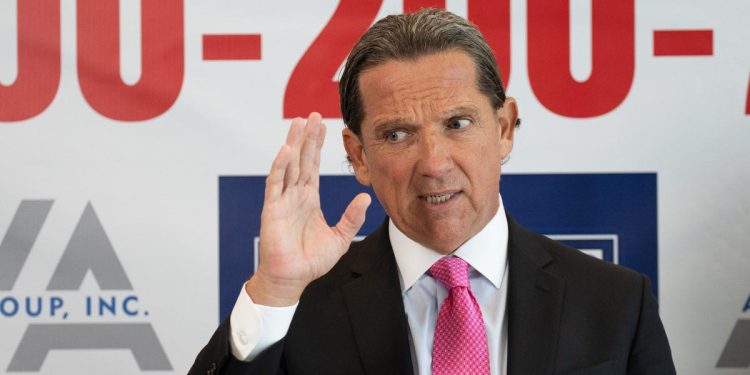 Lawyer Tony Buzbee dropped out of more than a dozen Diddy lawsuits after he says Jay-Z filed a grievance against him