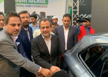 Minister Leghari inaugurates ‘Pakistan’s first 120KW fast EV charging station’ - Markets