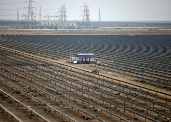 Modi to kick off construction of India-Sri Lanka solar plant
