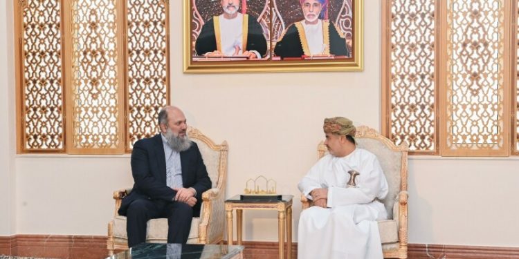 Pakistan, Oman eye establishing direct route via sea