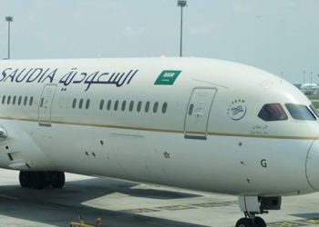 Pakistani Doctor Honored by Saudi Airlines for Saving Passenger’s Life Mid Air