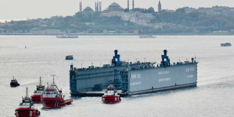 Russia, Ukraine agree to truce at sea and ban on energy attacks