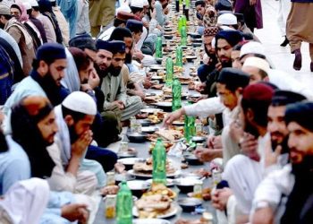 Sikh Businessman Sets Up Free Iftar for Muslims and Non-Muslims in Lahore