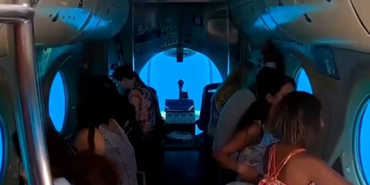 Six Russians dead, 39 tourists rescued after submarine sinks in Red Sea off Egypt