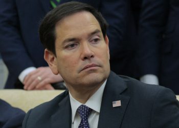 Top US diplomat calls on Zelensky to apologize for clash with Trump