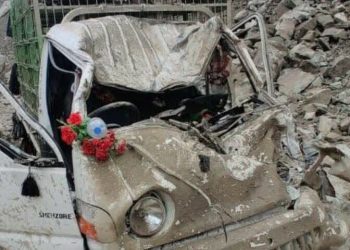 Two brothers dead as landslide hits vehicles in Upper Kohistan