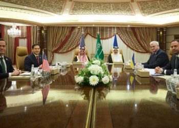 US and Ukraine hold Jeddah talks after major drone attack on Russia