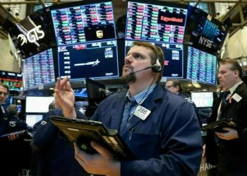 US stocks rise as White House weighs more limited tariffs
