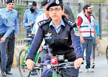 Women Police Deployed in Lahore Markets on Bicycles