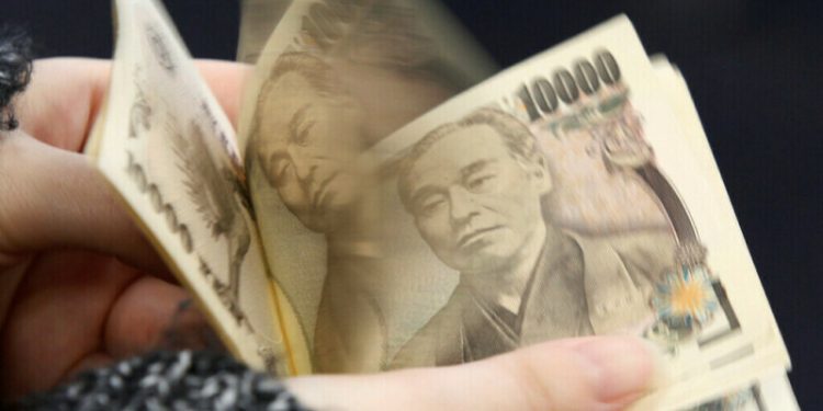 Yen gains, gold at record high as tariff angst ignites haven demand