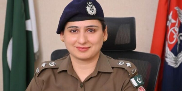 Punjab Police officer SP Aisha Butt to receive global award