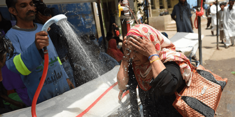 Punjab PDMA advises public to limit outdoor activity