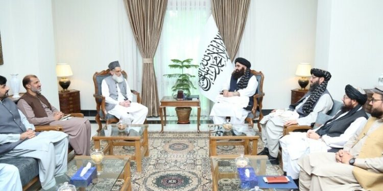 ‘High time’ for refugees to return, Pakistan envoy tells Afghan FM: FO