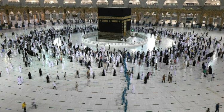 PM Shehbaz seeks Saudi help amid crisis over private Haj quota