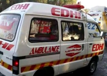 Pakistan Navy employee killed, another injured in Karachi accident involving 10-wheeler: police