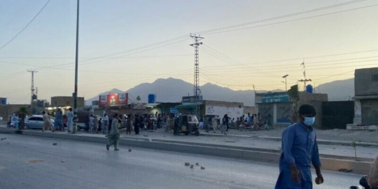 BNP-M demonstrators face tear gas, shelling amid sit-in near Quetta