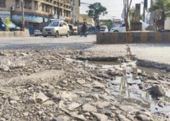 Bumpy alternative routes test citizens’ patience amid The Mall closure in Rawalpindi