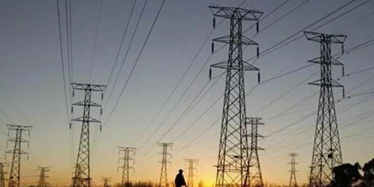 Business community hails govt step: Power tariff cut likely to boost exports and tame inflation - Business & Finance