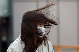 China Advised People Under 50Kg to Stay Indoors Amid Extreme Windy Weather