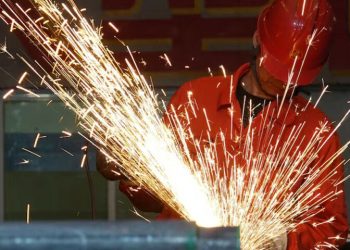 China’s Q1 industrial profits return to growth amid tariff woes - Business & Finance