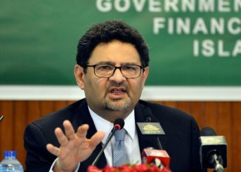 Ex-finance minister Miftah Ismail slams govt for ‘mini-budget’ through fuel levy hikes
