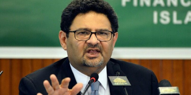 Ex-finance minister Miftah Ismail slams govt for ‘mini-budget’ through fuel levy hikes