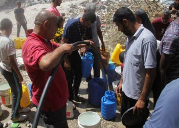 Gazans struggle to find water as clean sources become increasingly scarce