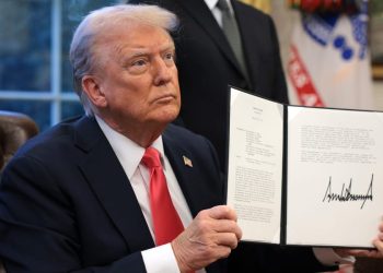 Here's where all the firms in the Trump-Big Law fight stand