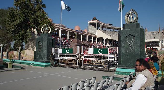 India Closes Attari Border, Citizens Coming to Pakistan Stranded at Border