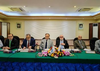 Karachi must take the lead for Uraan Pakistan’s flight to success: Ahsan Iqbal