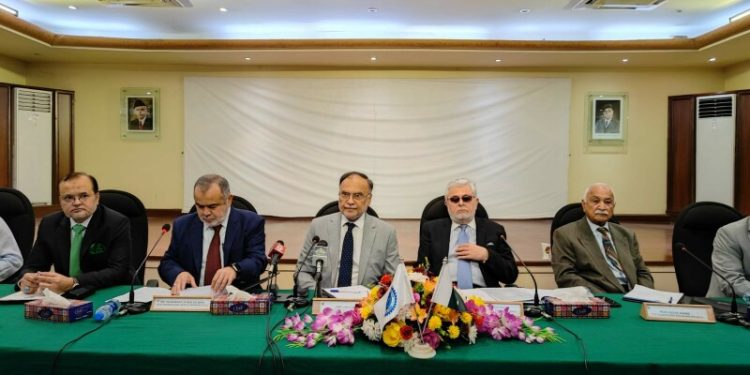 Karachi must take the lead for Uraan Pakistan’s flight to success: Ahsan Iqbal