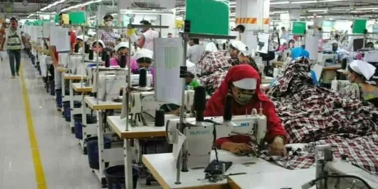Leading garment producer Bangladesh holds crisis talks on US tariffs - Business & Finance