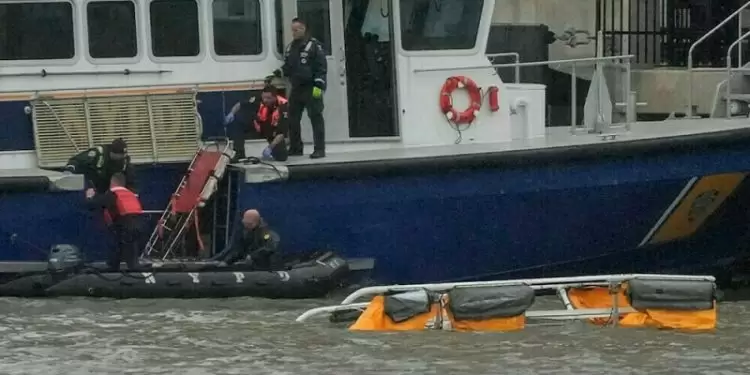 NY helicopter crash: Siemens executive, family among six killed