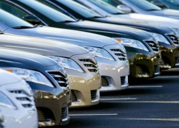 Pakistan car sales fall 8% MoM in March 2025