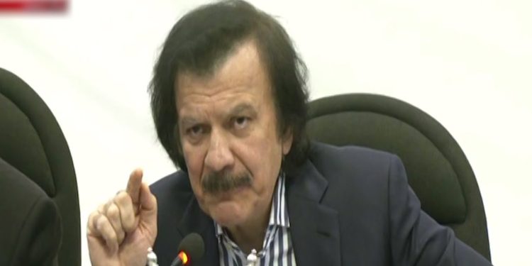 Pakistan plans to revist FTAs, mulls bankruptcy law