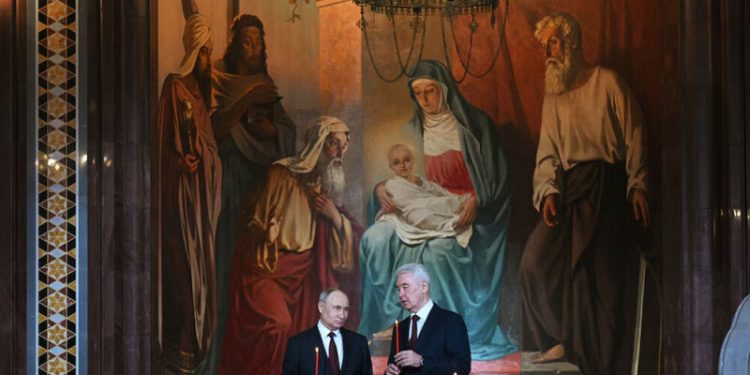 Putin attends Orthodox Easter service after declaring ceasefire in Ukraine