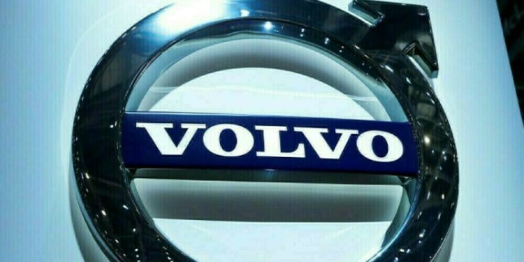 Volvo Cars sales fall 10% in March as fully electric sales dive