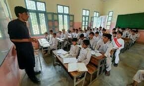 Shortage of books troubles students, teachers in KP