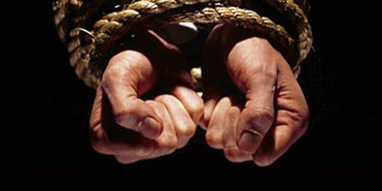 Sindh police claim rescuing 12 hostages from kidnappers