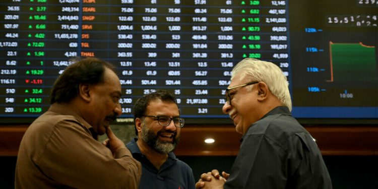KSE-100 closes flat as late-session selling erases intra-day gains