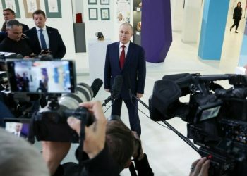 Trump says Russia, Ukraine agree to immediate ceasefire talks, Kremlin offers no timeframe