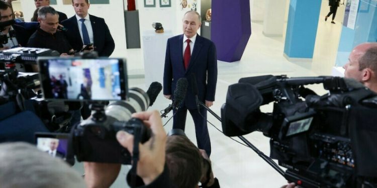 Trump says Russia, Ukraine agree to immediate ceasefire talks, Kremlin offers no timeframe