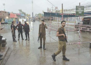 Poor vendor from Lahore falls victim to Indian drone