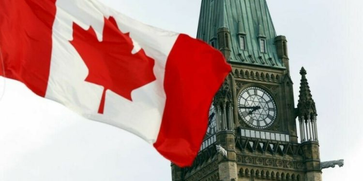 Canada’s unemployment rate jumps to 6.9% in April, employment little changed